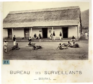 Le bagne de Nouvelle Calédonie, bureau des surveillants Bourail, photo Allan Hughan Archive de Nouvelle Calédonie, Heata-Nui, Lifeschool